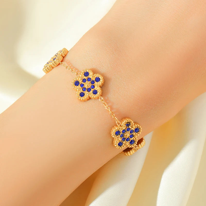 Glam Clover Gem