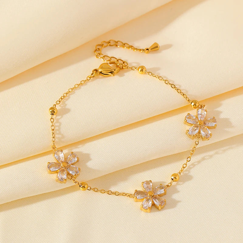 Glam Clover Gem
