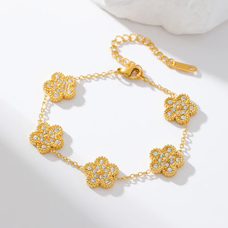 Glam Clover Gem